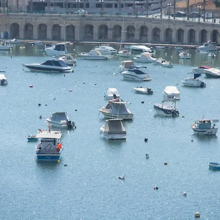 Marsascala: Stunning Port View! * Marsaskala