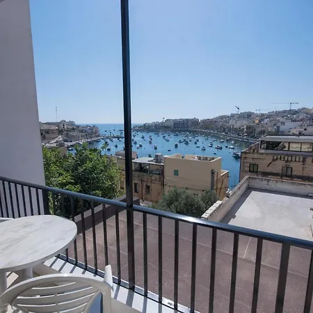 Marsascala: Stunning Port View! Marsaskala