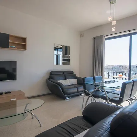 Apartament Marsascala: Stunning Port View! Marsaskala